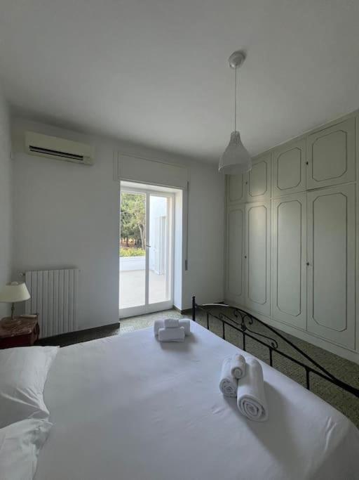 Villa Bouganville 2 Остуні Екстер'єр фото