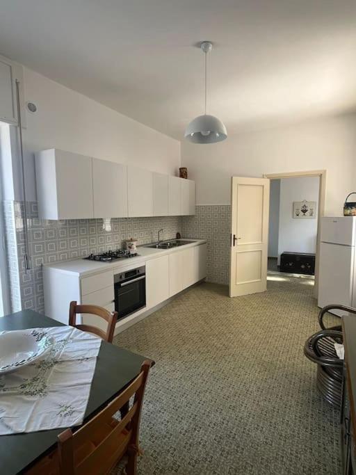 Villa Bouganville 2 Остуні Екстер'єр фото